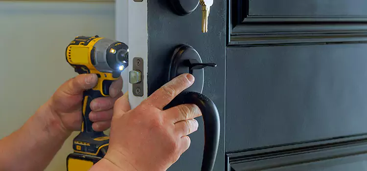 Mobile Automotive Locksmith Dyer